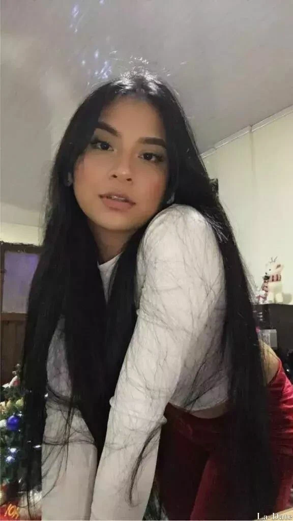 Fernanda Profile image 6