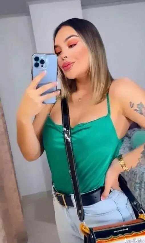 Dayana Profile image 1